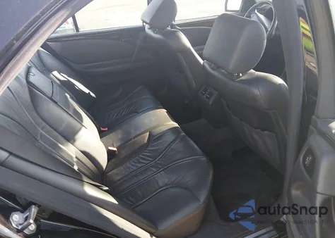 1999 Mercedes-Benz E 55 Amg z USA, uszkodzony, nr VIN WDBJF74H4XA927159